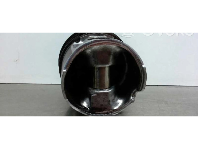 Píst    Fiat Punto Evo  pro naftový motor 1.9 188A3000 