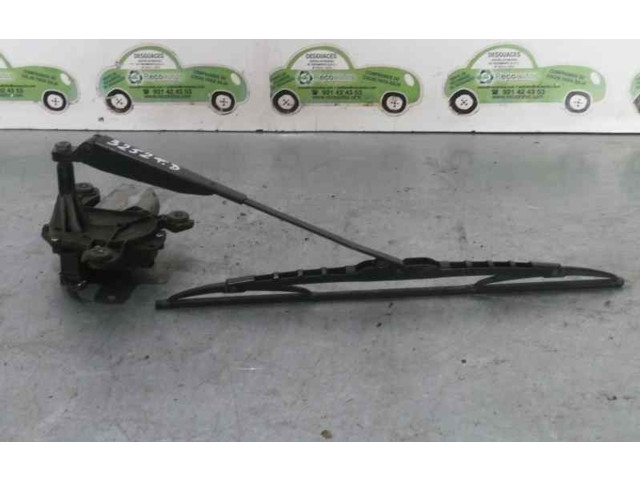 Моторчик заднего дворника 9225635, 53015012 Opel Combo C