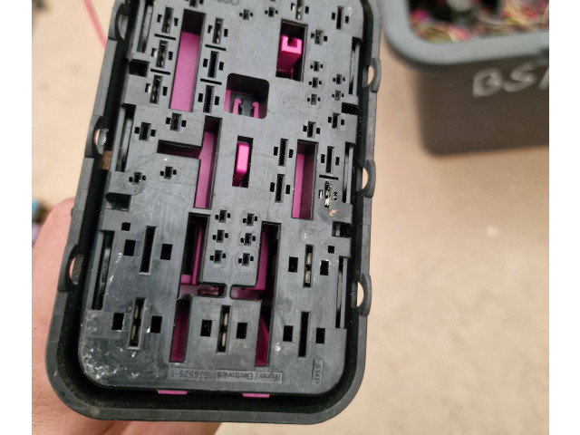 Блок предохранителей  1K0937700A, 1534528   Audi A3 S3 8P    