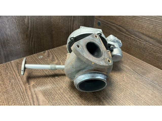 Turbodmychadlo Турбина 6510900186, 6511800022 Mercedes-Benz Vito Viano W639 2.1 OM 651.940