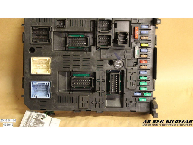 Блок предохранителей 966405908002, K0400270809   Citroen C5    