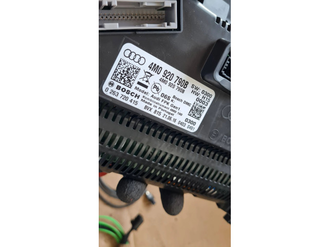 Přístrojová deska  Audi Q7 4M 2017 4M0920790B, 0263720415  