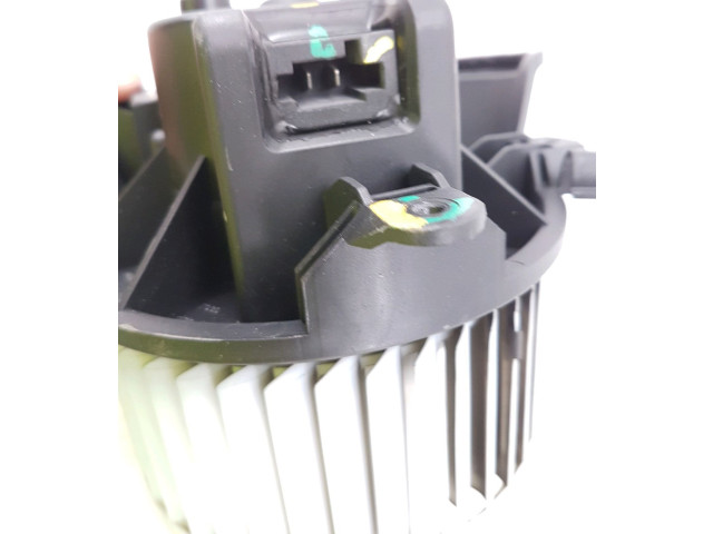 Вентилятор печки    95518102, Z7-9980R   Opel Combo D