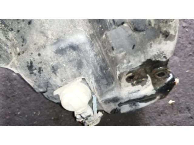 Бачок оконной жидкости