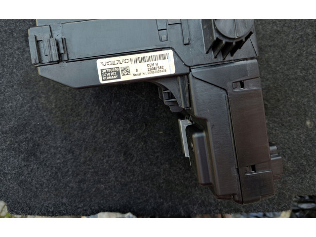 Блок предохранителей 30786890, 185KM   Volvo XC90    