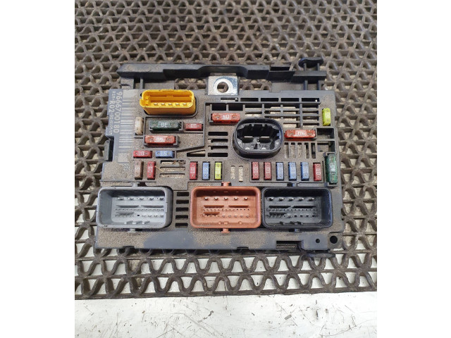 Блок предохранителей 9666700180   Citroen C5    