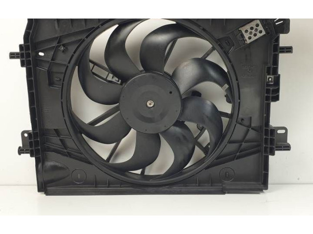 Вентилятор радиатора 214818009R Dacia Sandero