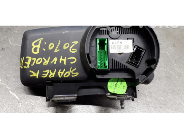 Панель приборов 95949212   Chevrolet Spark M100, M150       