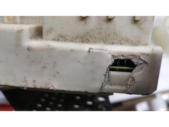 Блок предохранителей 4M5T14A073BH   Ford Focus    