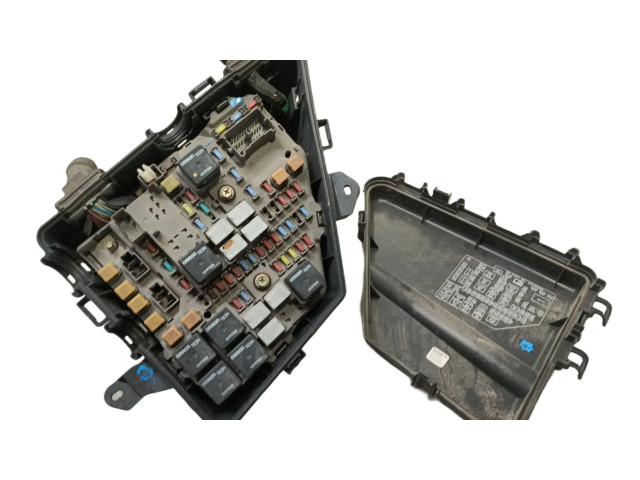 Pojistková skříňka Řídící jednotka BSM 25745686 Cadillac CTS 2004