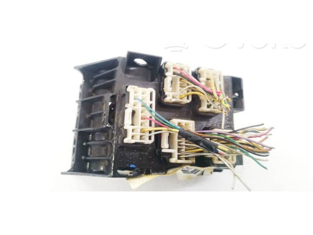 Блок предохранителей  14827340503, 14827340503   Toyota Corolla Verso AR10    