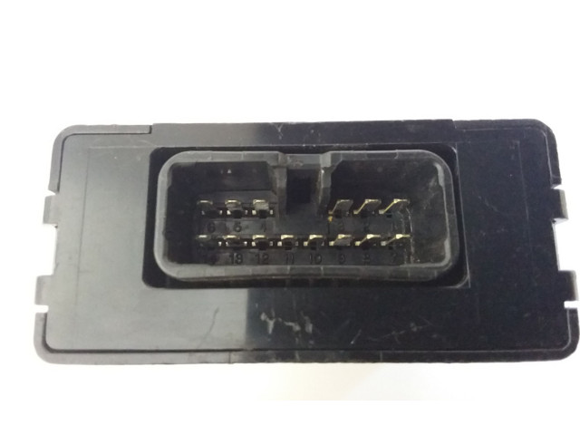 Блок управления 8865002331, 2773001130 Toyota Corolla E120 E130