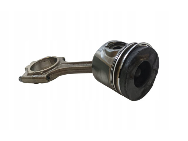  Поршень с шатуном    Volvo S80  