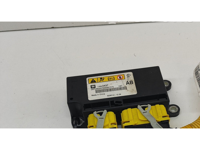 Блок подушек безопасности 13582437   Chevrolet Orlando
