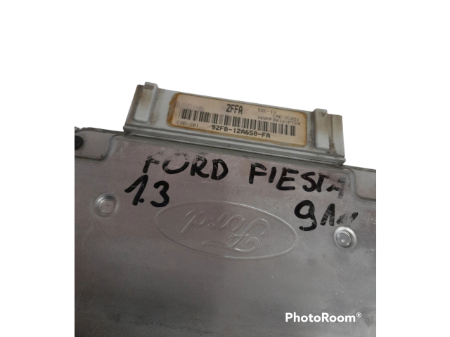 Блок управления двигателя 92FB12A650FA Ford Fiesta