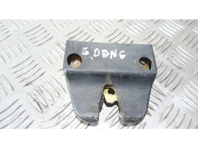 Замок задней крышки