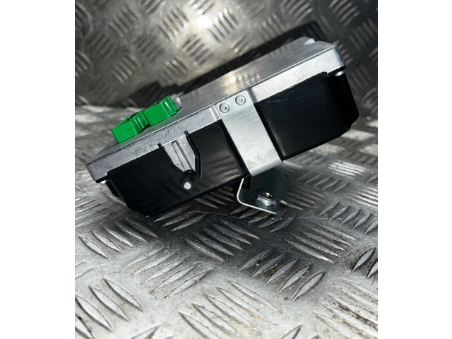 Блок управления 30679364, 2204321B   Volvo XC90