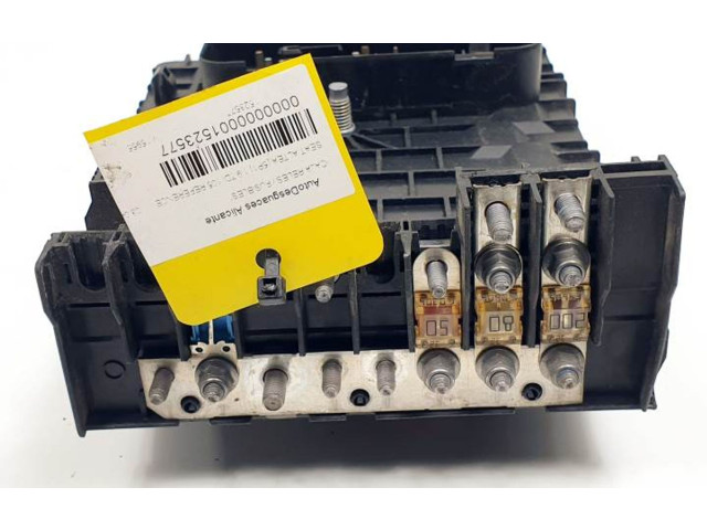 Pojistková skříňka 1K0937125A Seat Altea 2004