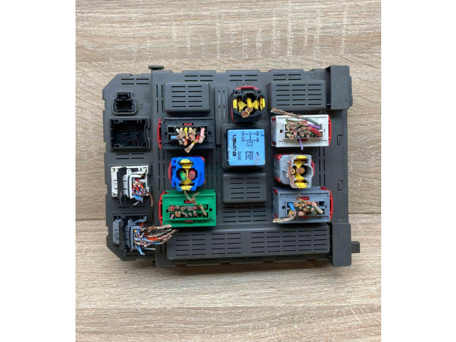 Pojistková skříňka 9650108780 Peugeot 607 2000