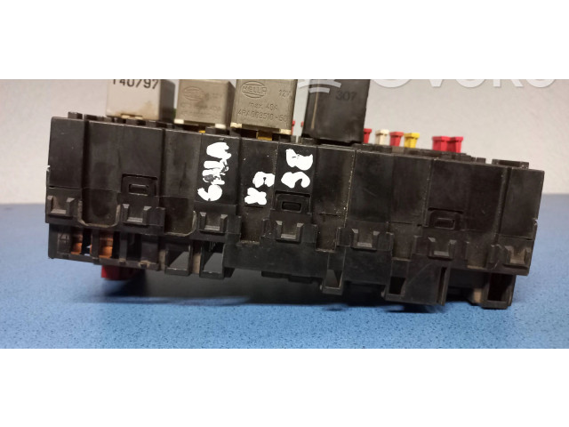 Блок предохранителей 7M0937025D Ford Galaxy