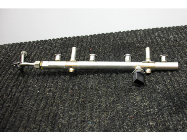 Топливная рампа 06K133317C Audi A5 Sportback 8TA для двигателя CJEB