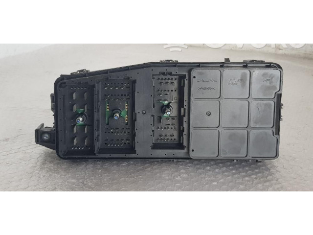 Pojistková skříňka 919504D050 KIA Carnival 2006