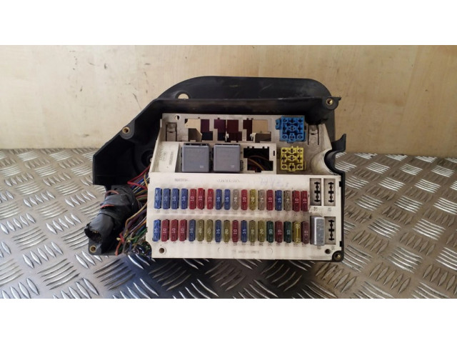 Блок предохранителей  3515170, 6849814   Volvo S70  V70  V70 XC    