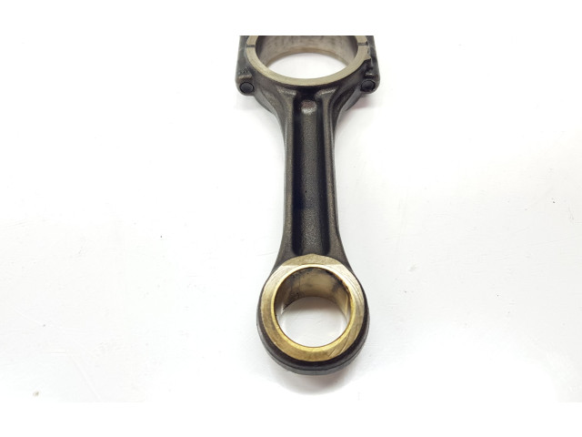 Шатун CRLB 04L105401A, 04L105401A    Skoda Superb B8 (3V)  