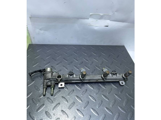 Топливная рампа 036133319   Volkswagen Golf IV   для двигателя BCA