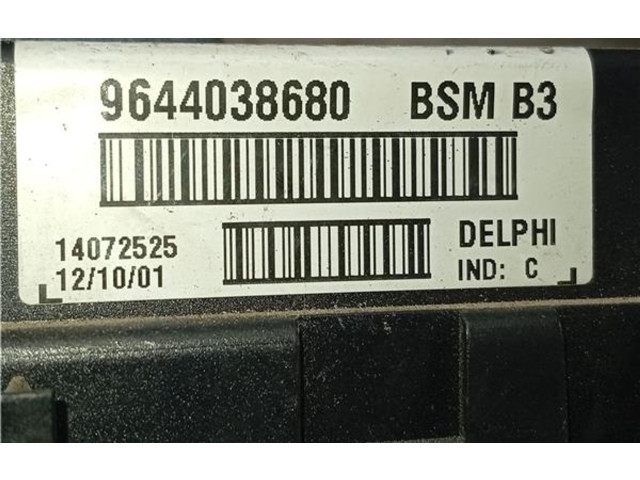 Блок предохранителей 9644038680, RHY Citroen Xsara