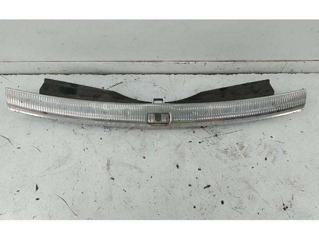 Отделка загрузочная дверь (молдинги) 4L0864483J    Audi Q7 4L 2005 - 2015 года