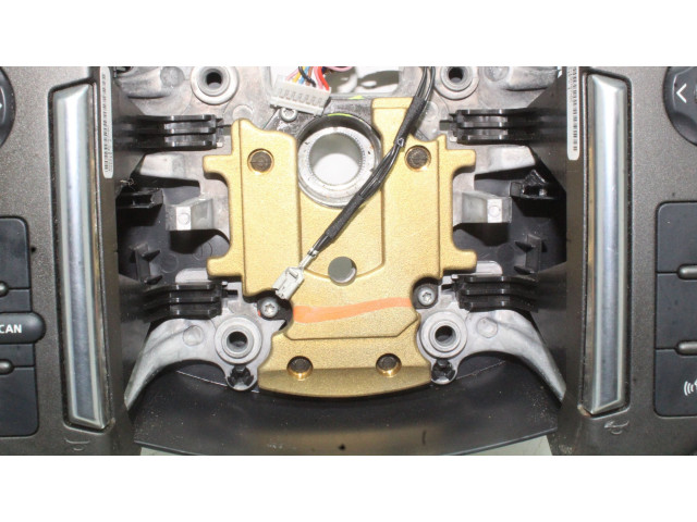 Руль Land Rover Discovery 4 - LR4 2010 - 2016 года AH223600EB