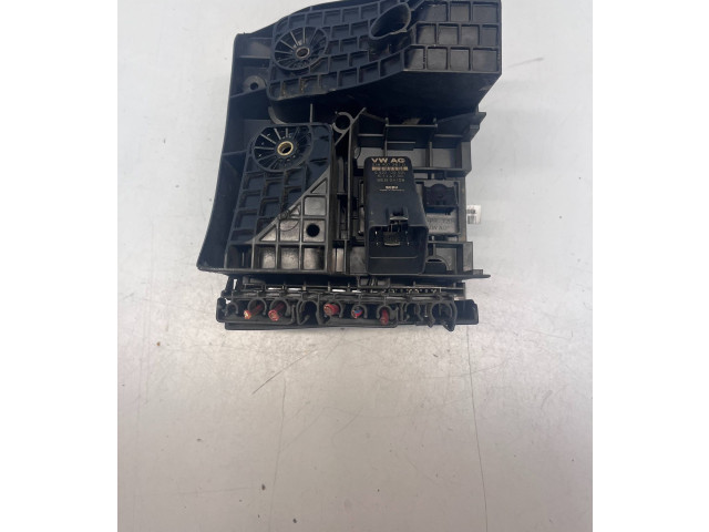 Pojistková skříňka 1K0937125A, 017183071 Volkswagen Tiguan 2010