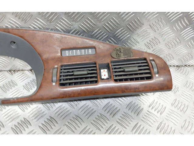 Панель приборов 1U1857053   Skoda Octavia Mk1 (1U)       