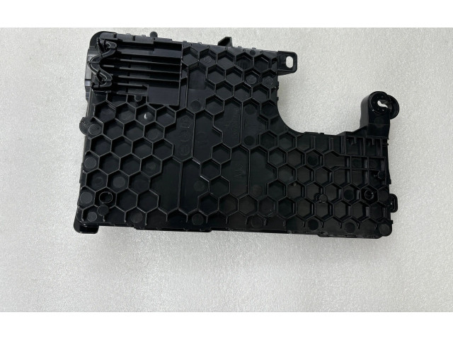 Блок комфорта 149785000D, 156735900B Tesla Model 3