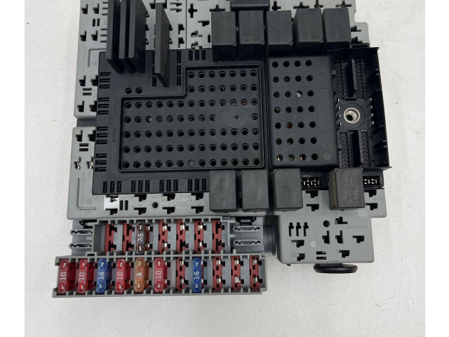 Блок предохранителей 8622520, 8622520 Volvo S80