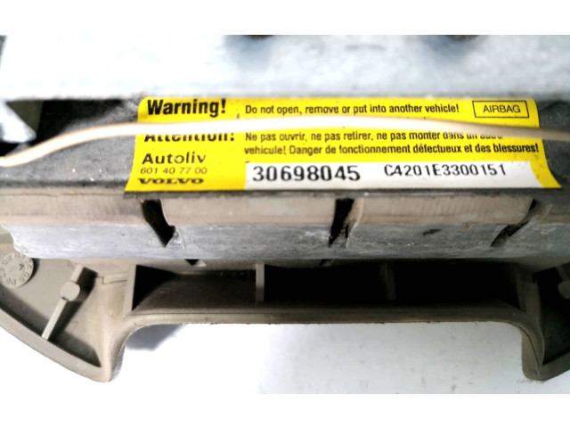 Подушка безопасности водителя 30698045   Volvo V70