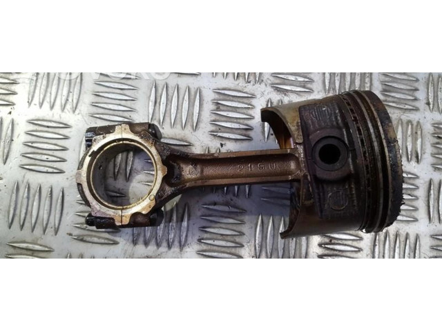 Píst 219U, 4A Toyota Carina A60 pro benzínový motor 1.6