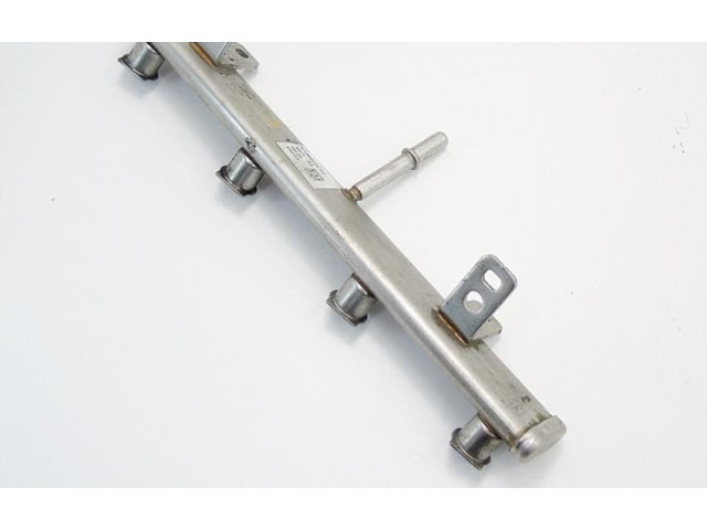 Топливная рампа 55258684 Jeep Renegade