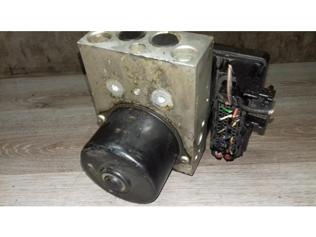 Блок АБС 8671224, 08671225   Volvo  S60  2001-2004 года