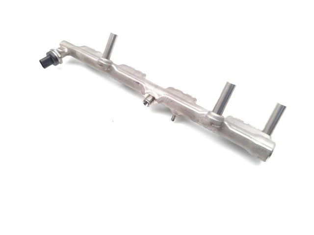 Топливная рампа 14018510, 140185   Mini Cooper Countryman F60   для двигателя B48A20F