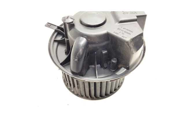 Вентилятор печки       Volkswagen Touran I