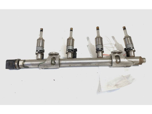 Топливная рампа 04E133320D Skoda Octavia Mk3 (5E)