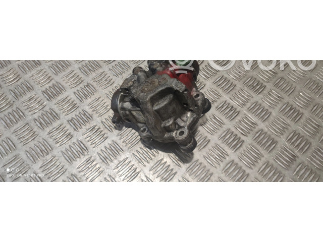 Топливный насос 31272896   Volvo V70  