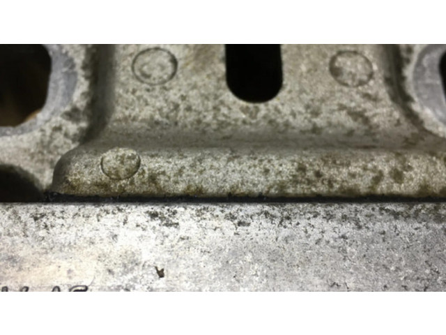 Подушка коробки передач