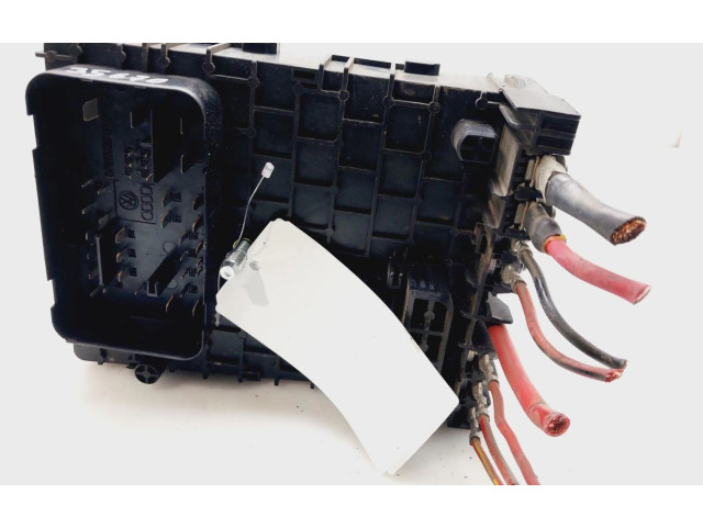 Pojistková skříňka 3C0937125 Volkswagen PASSAT 2011