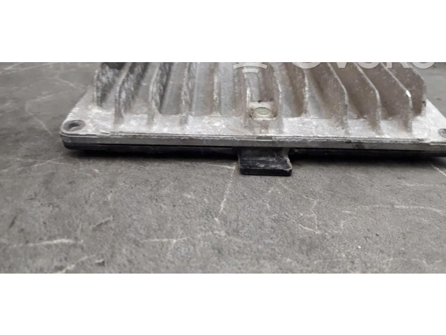 Блок управления двигателем Блок управления 8200471073 Renault Twingo II