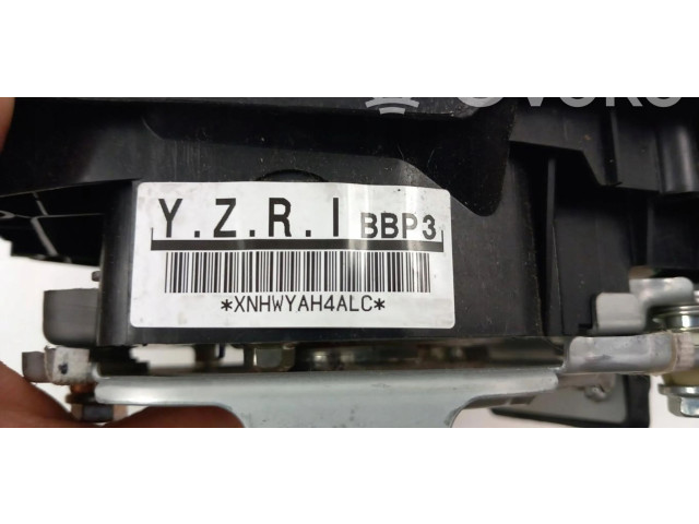 Подушка безопасности водителя    Mazda 3 II