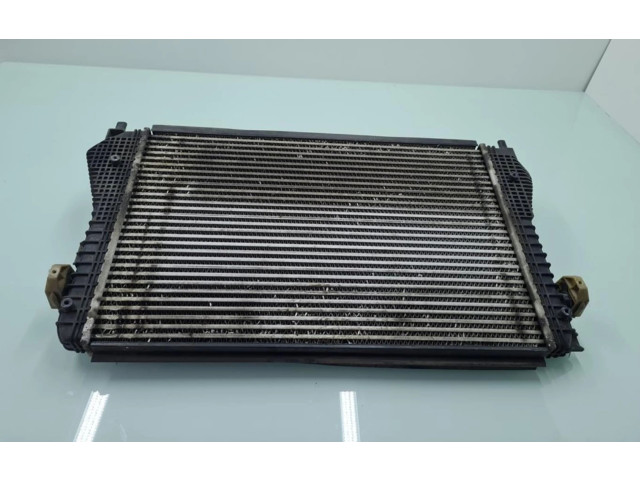 Радиатор интеркулера 1K0145803 Volkswagen Golf VI