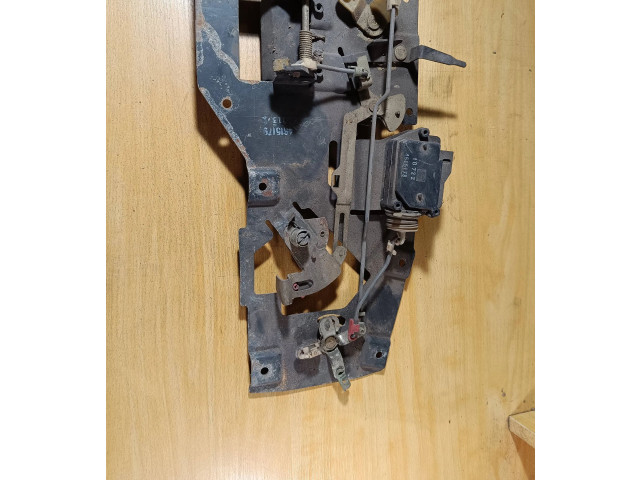 Pojistková skříňka Двигатель центрально замка 4615178 Chrysler Voyager 1992